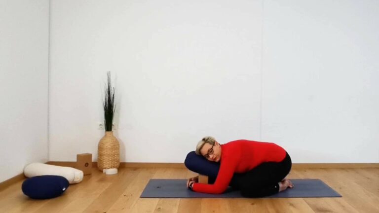 Yogatutorial Stellung des Kindes – Balasana